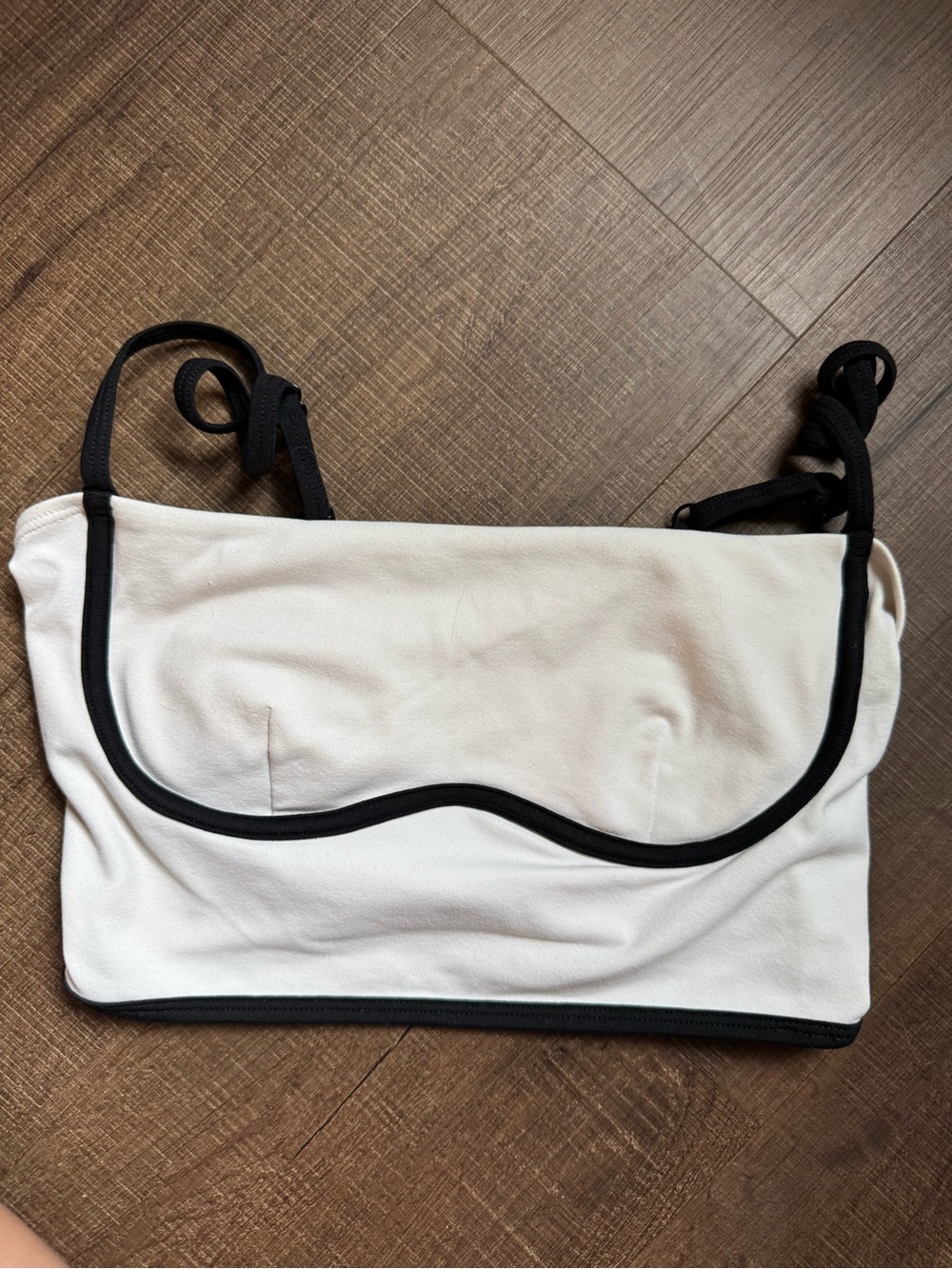ALO Yoga airbrush bra tank ivory and black
